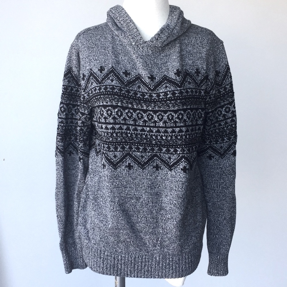 Patterned Knit Hooded Sweater
